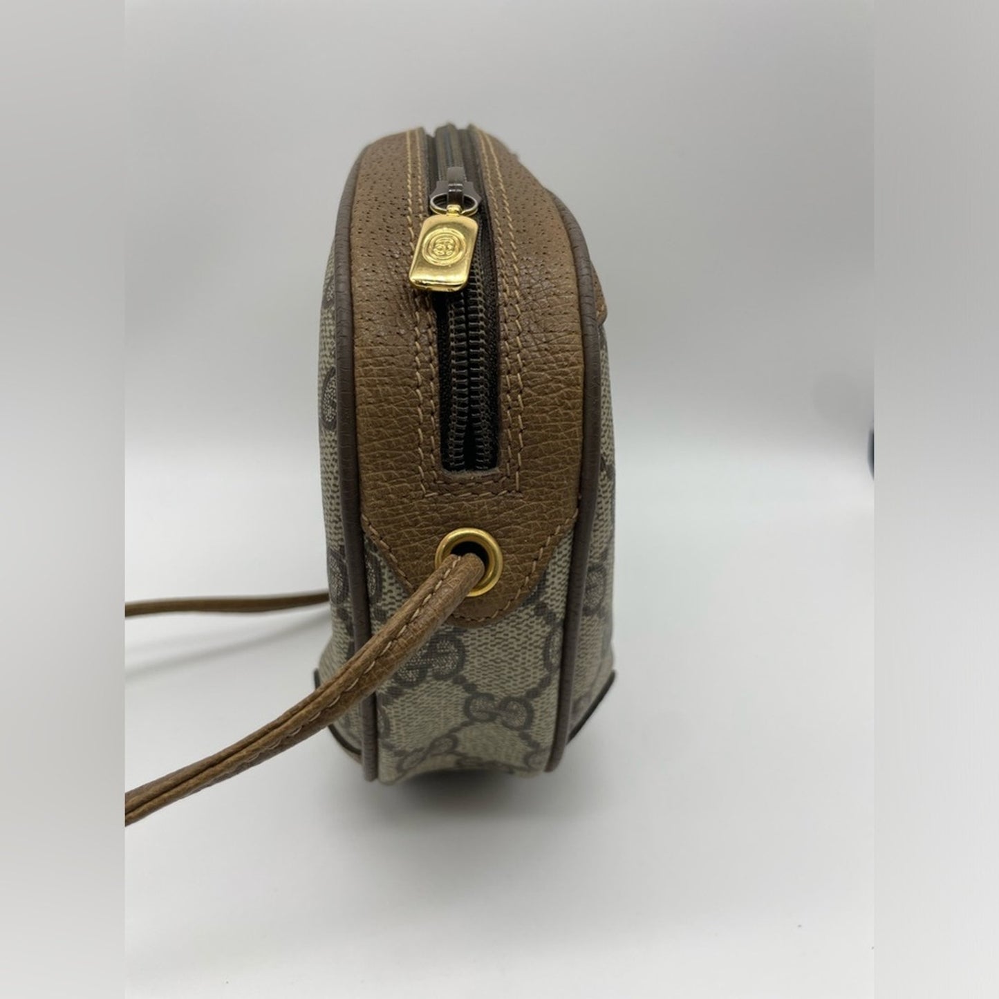 SOLD! Gucci Sherry Line Sling/Crossbody Bag