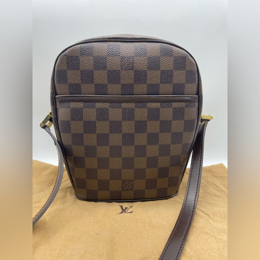 Louis Vuitton Damier Ipanema Crossbody Bag
