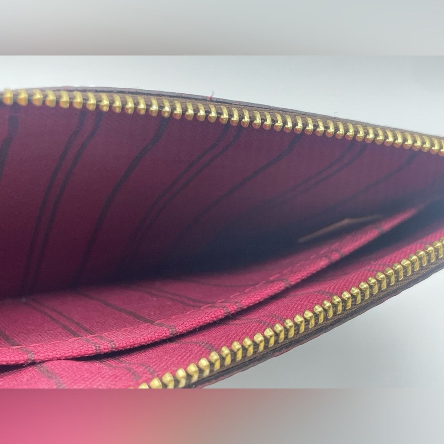 Louis Vuitton Monogram Wrislet Pouch/wallet