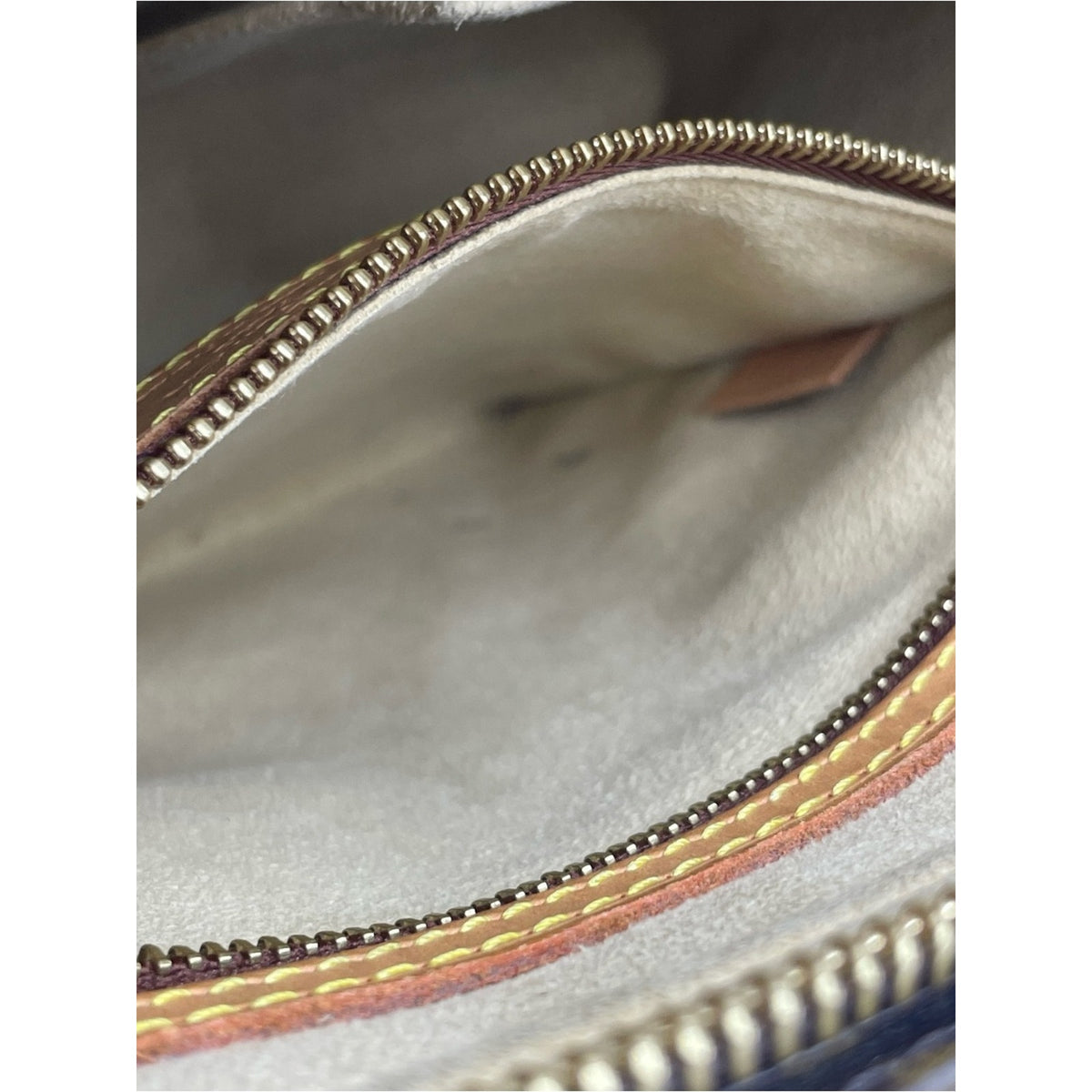 Louis Vuitton Looping Shoulder Bag